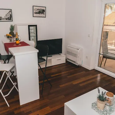 Apartment Apartman Tihana Icici